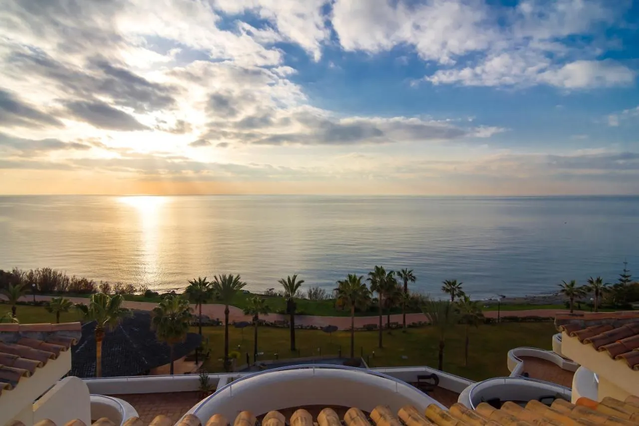Mirador Bermuda Beach Sea Views Estepona