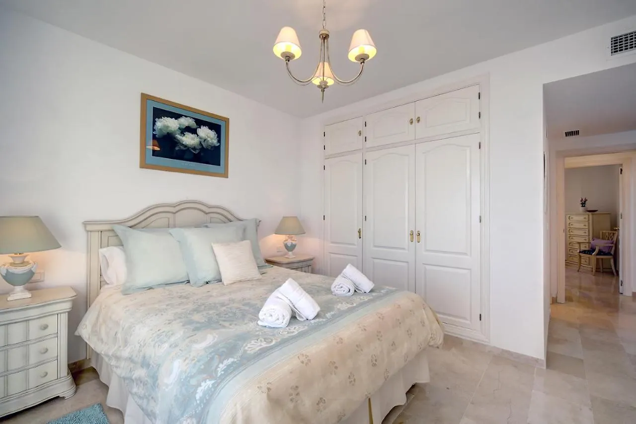 Mirador Bermuda Beach Sea Views Estepona Apartment